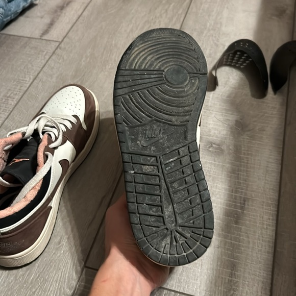 Nike Air Jordan 1 low mocha worn but not in bad condition - Picture 5 of 8